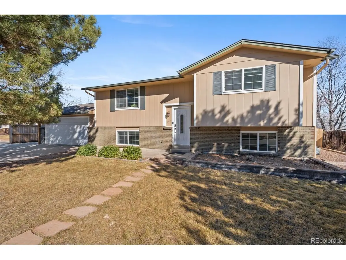 357 Saturn Pl, Lone Tree, CO 80124 - Image #1