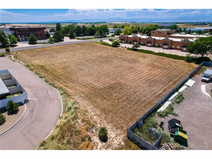 1611 Skyway Dr, Longmont, CO 80504 - Image #2