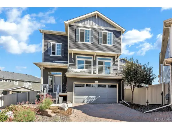 21895 E 44th Pl, Aurora, CO 80019