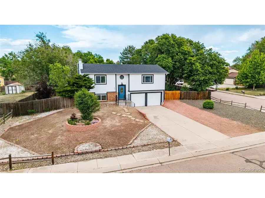 995 W Nolte Dr, Colorado Springs, CO 80916 - #2
