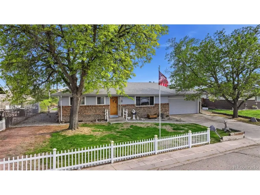 424 W Union Ave, La Salle, CO 80645 - #2