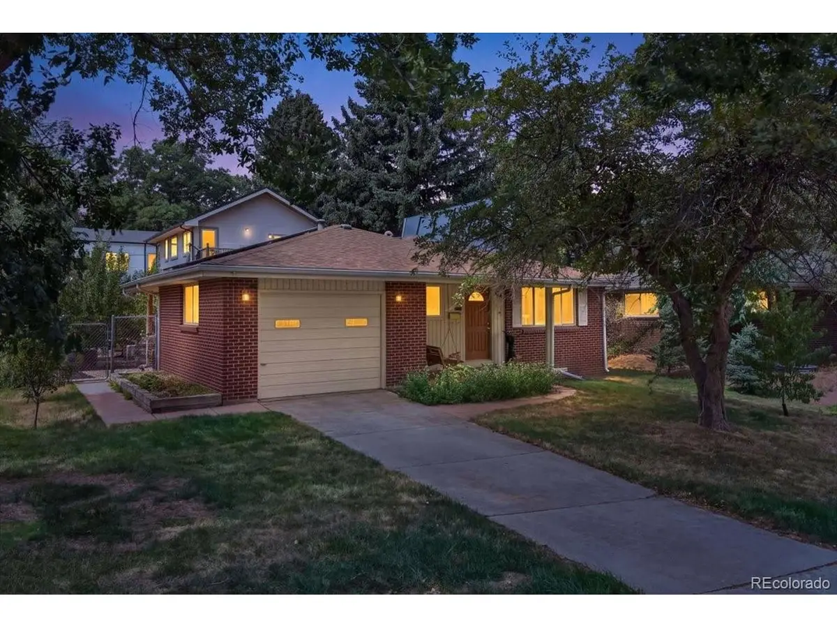 2006 Arapahoe St, Golden, CO 80401 - #1