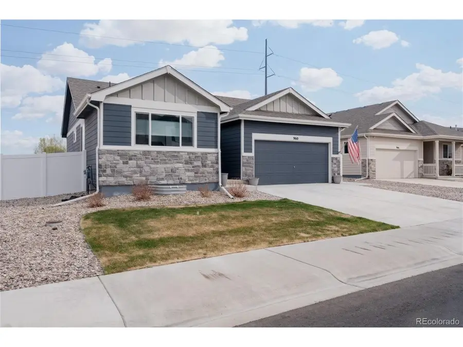960 Ashbrook Dr, Windsor, CO 80550 - #2