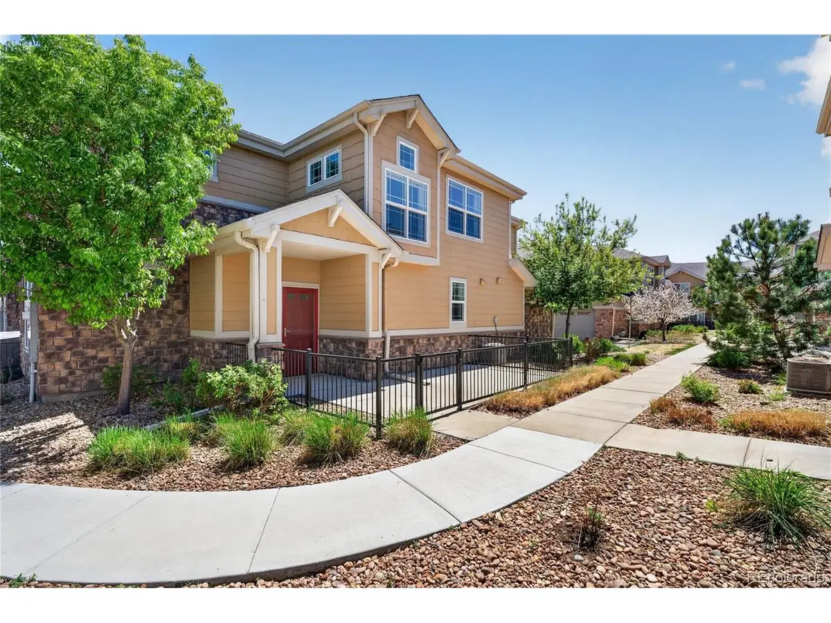 1804 S Buchanan Cir, Aurora, CO 80018 - #1