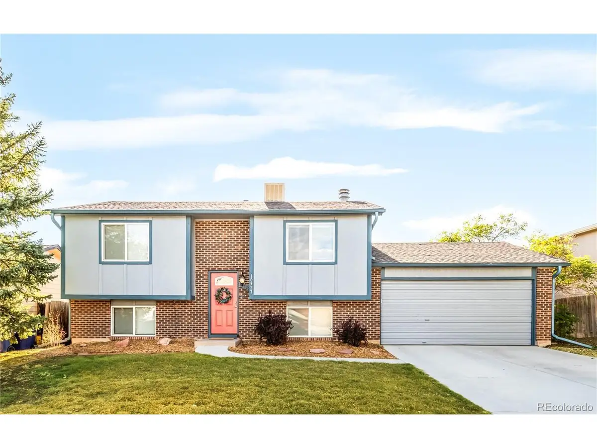 10327 Owens Cir, Broomfield, CO 80021 - #1