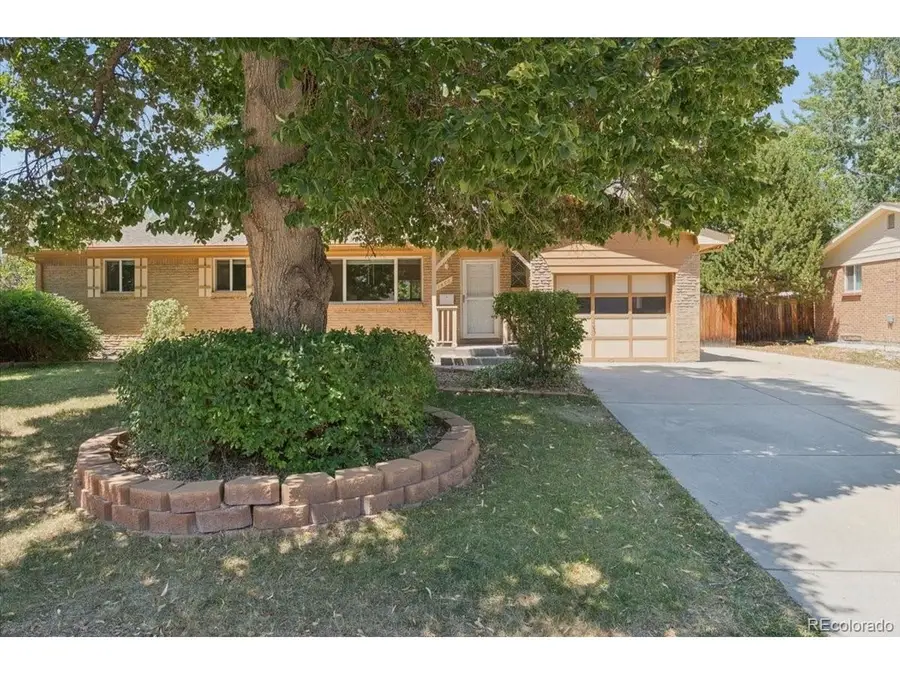 1477 S Brentwood St, Lakewood, CO 80232 - #2