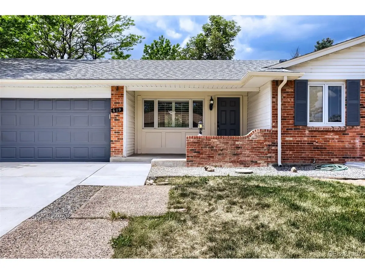689 Jasper St, Aurora, CO 80011 - #1