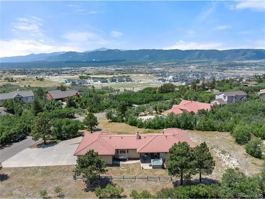 380 Scrub Oak Cir, Monument, CO 80132 - #3