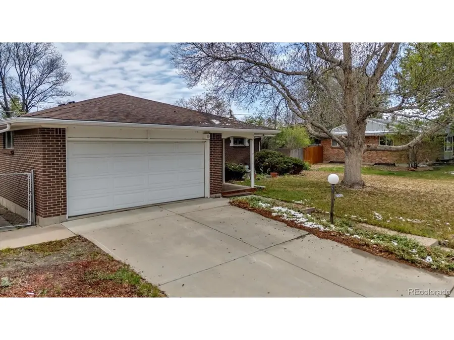 3220 S Fulton Ct, Denver, CO 80231 - #3