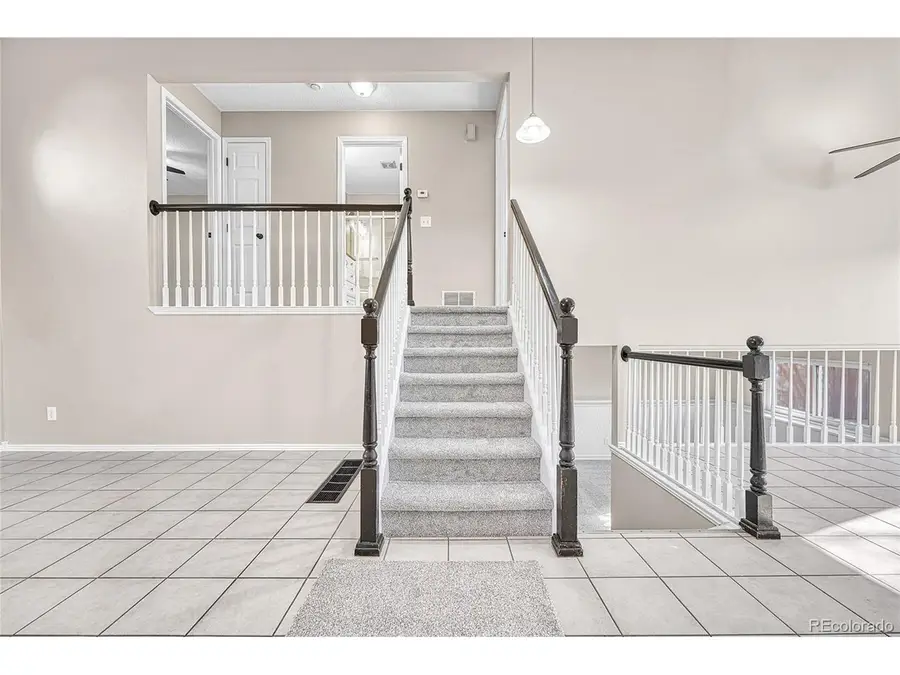 523 Chiswick Cir, Littleton, CO 80126 - Image #2