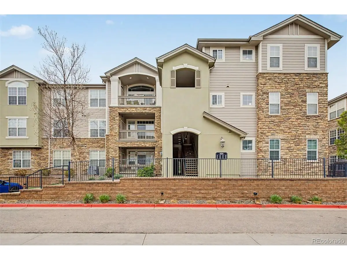 1574 Olympia Cir #202, Castle Rock, CO 80104 - #1