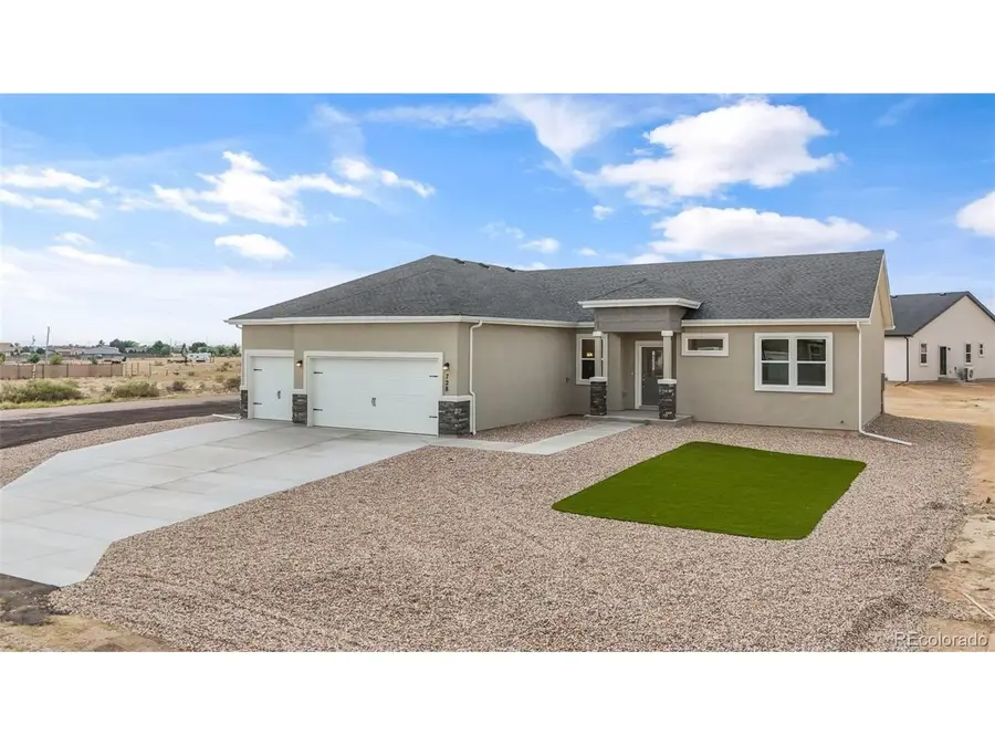 728 E Campbell Ln, Pueblo, CO 81007 - #2
