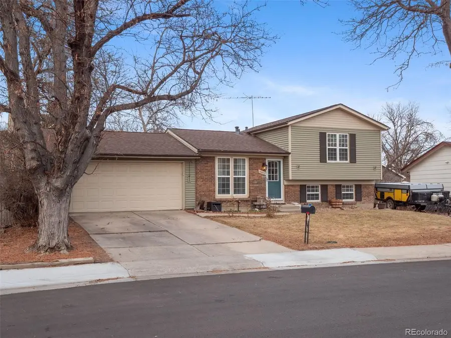 16443 E Adriatic Pl, Aurora, CO 80013 - Image #2