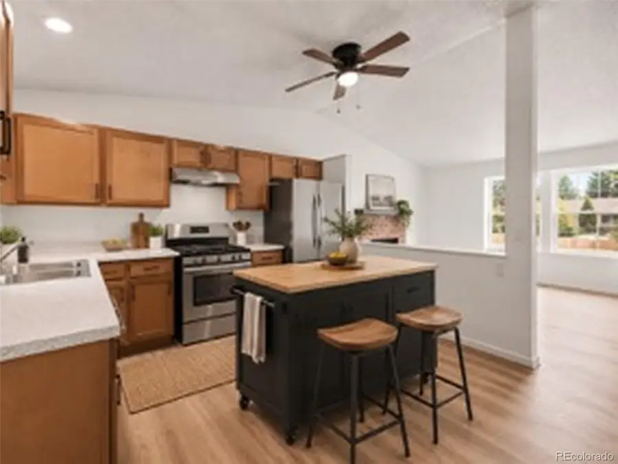 5104 Columbus Way, Denver, CO 80239 - #2