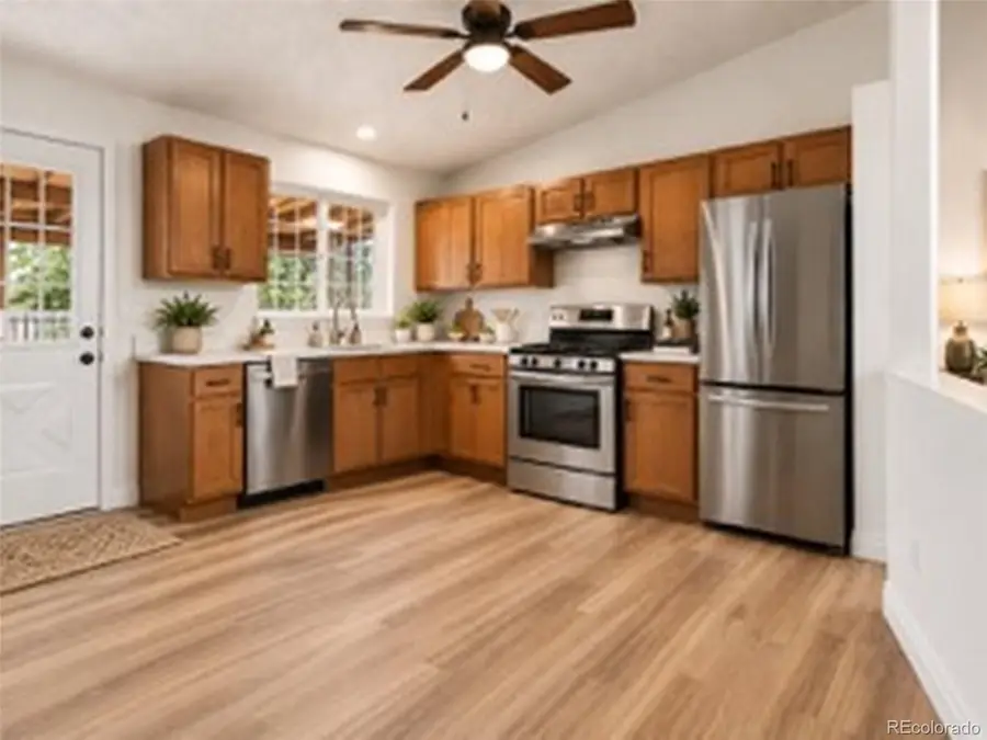 5104 Columbus Way, Denver, CO 80239 - #3