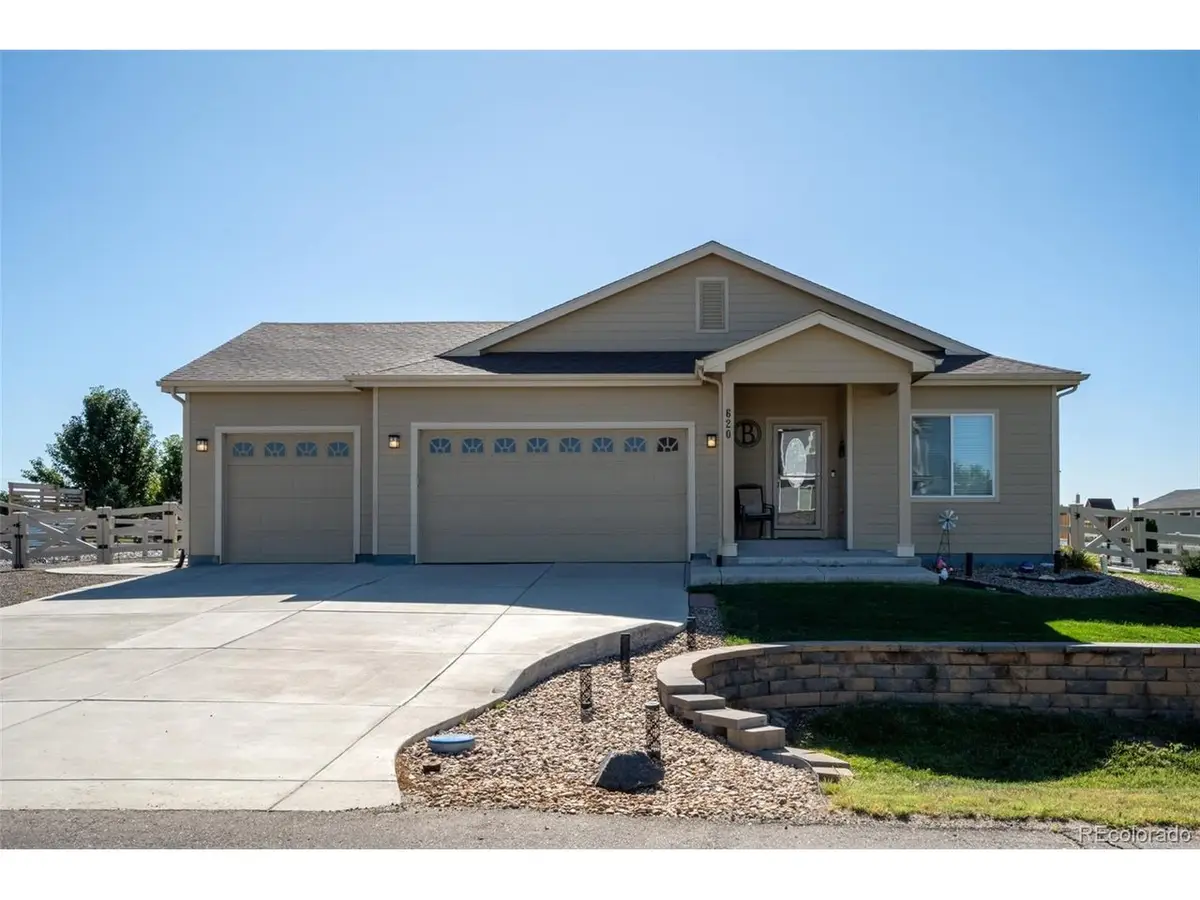620 Remington Dr, Hudson, CO 80642 - #1