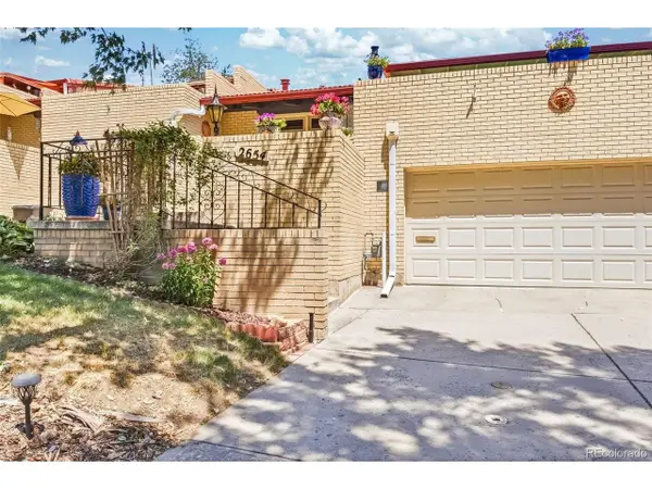 2654 S Ames Way, Lakewood, CO 80227