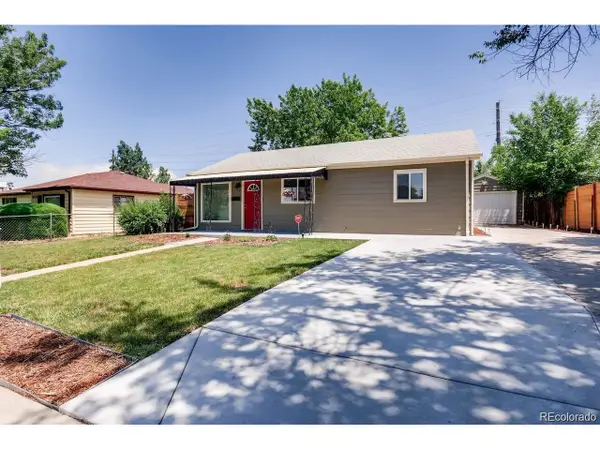 900 Zion St, Aurora, CO 80011