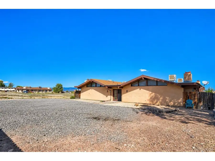 675 E Clarion Dr, Pueblo West, CO 81007 - #3