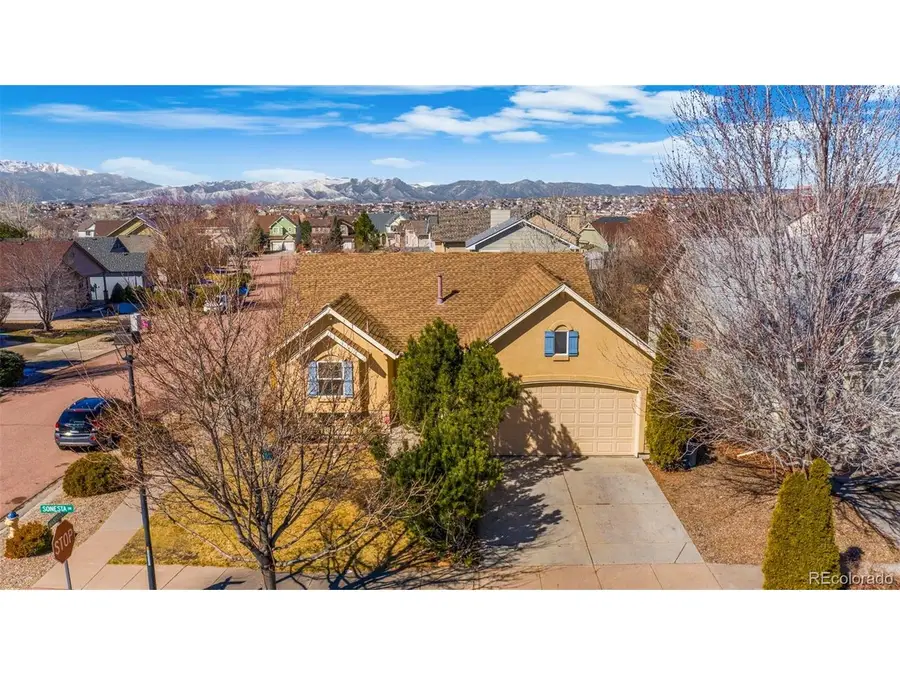 5904 Sonesta Dr, Colorado Springs, CO 80923 - #2