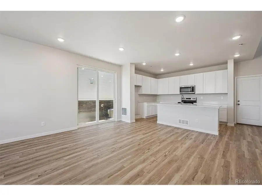 4593 N Versailles St, Aurora, CO 80019 - #2