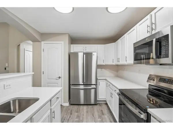 1404 Whitehall Dr #C, Longmont, CO 80504