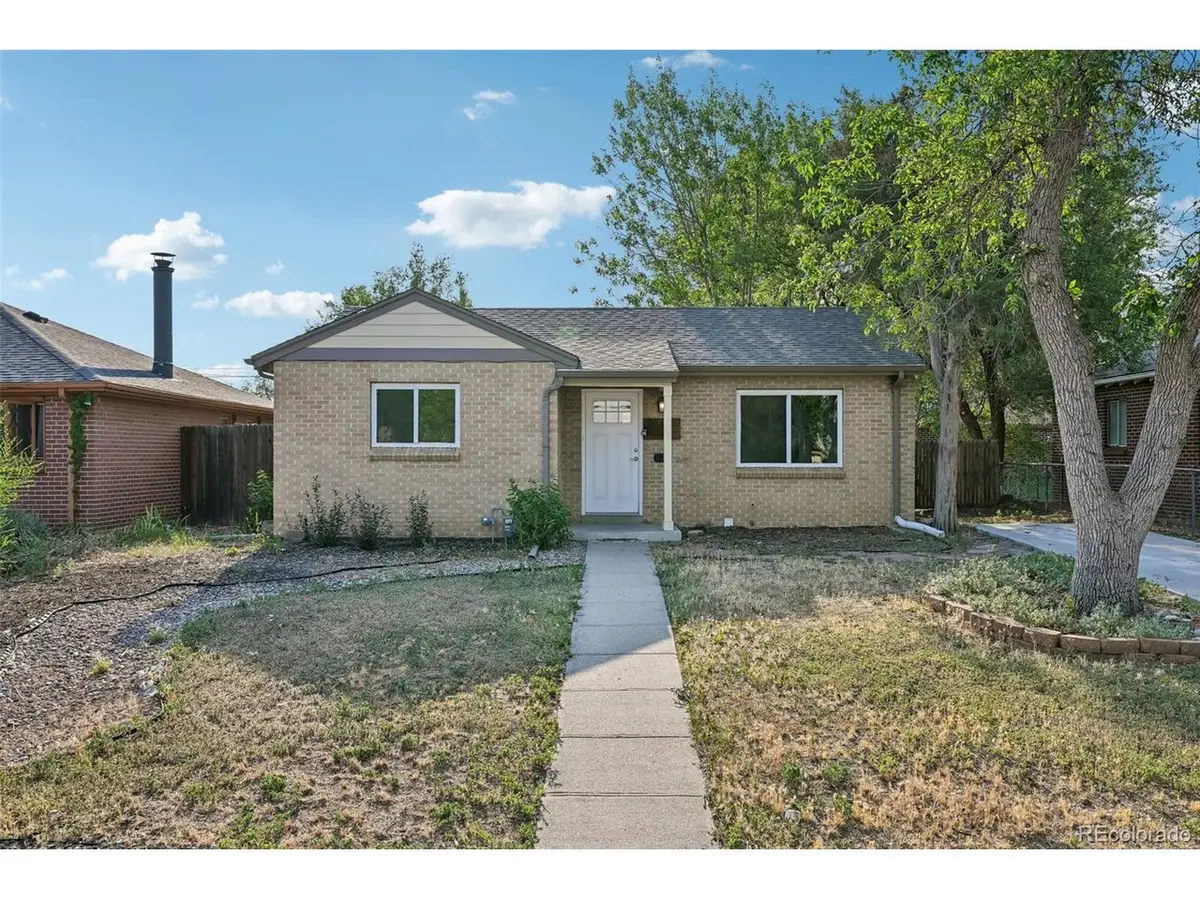 3290 Magnolia St, Denver, CO 80207 - #1