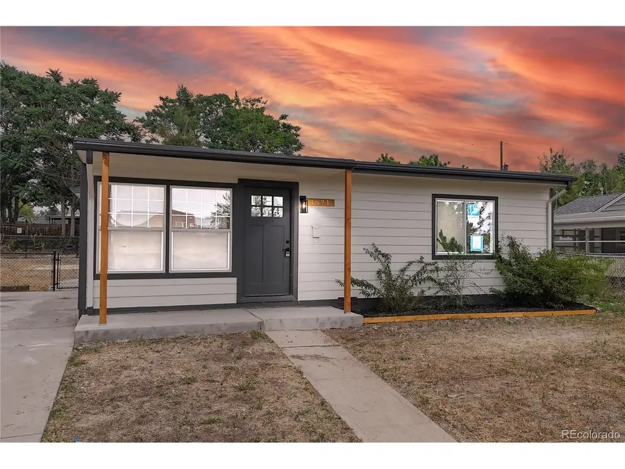 1631 W Hoye Pl, Denver, CO 80223 - #2