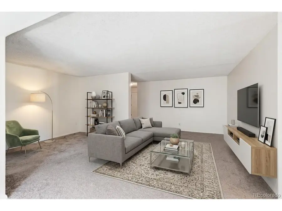 2 Adams St #910, Denver, CO 80206 - #3