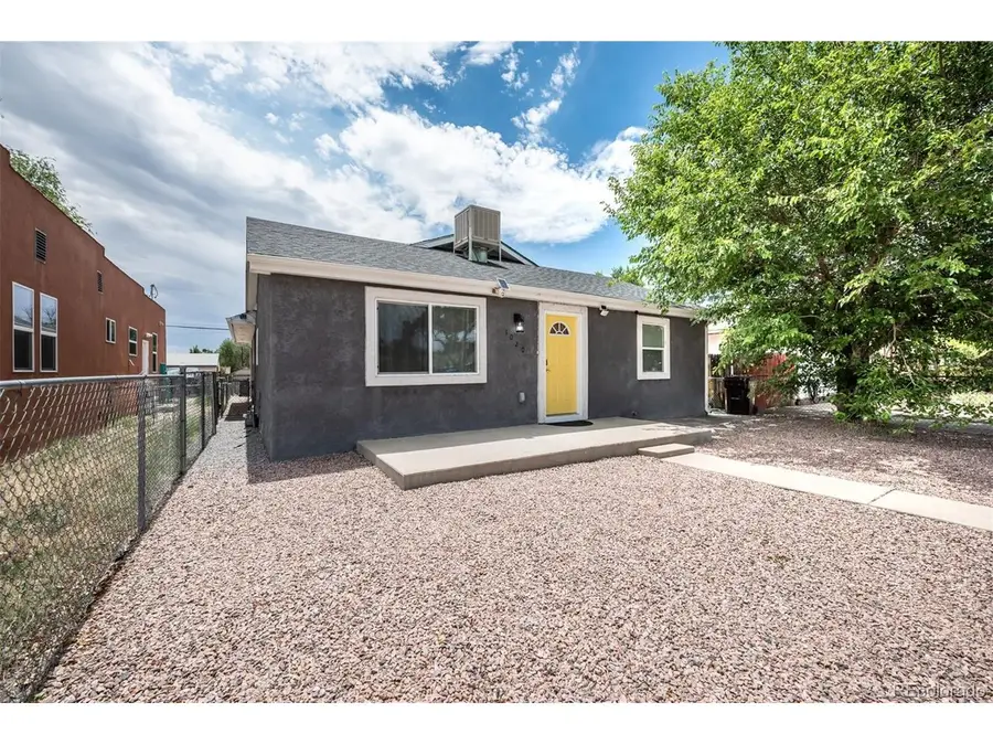 1020 W 16th St #A-B, Pueblo, CO 81003 - #2