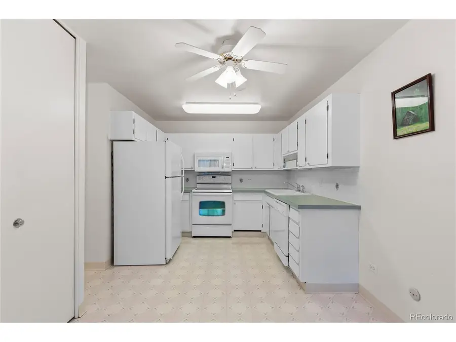 750 S Clinton St #2B, Denver, CO 80247 - Image #3