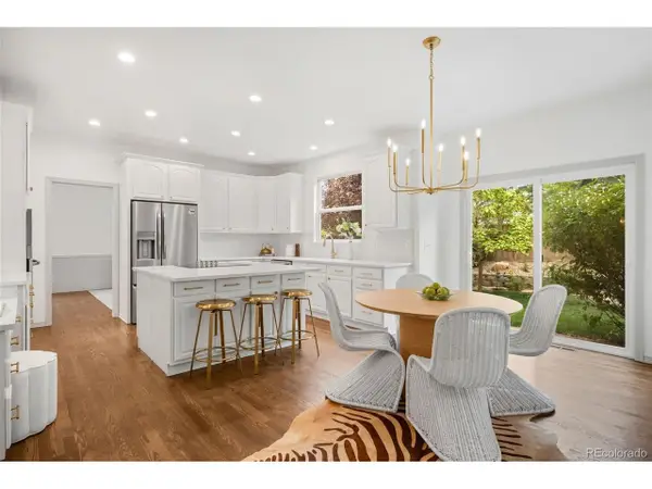 869 Shadowstone Dr, Highlands Ranch, CO 80129