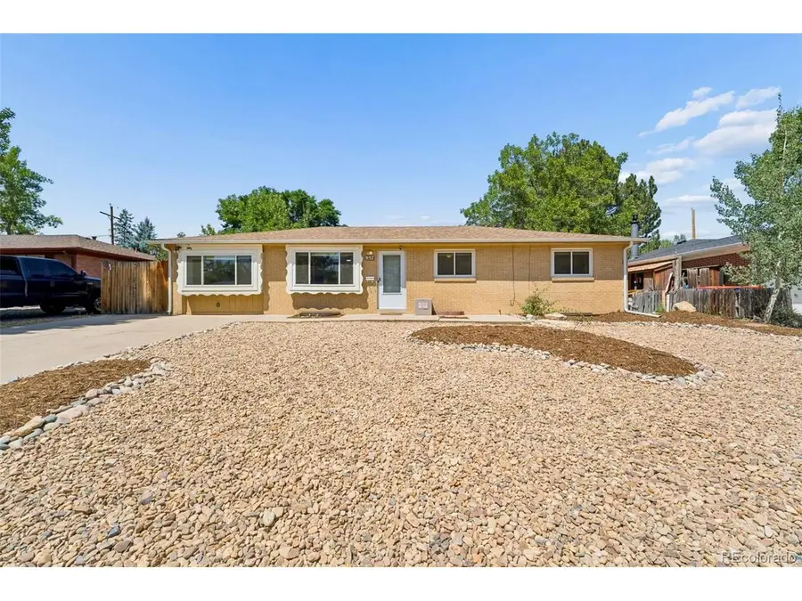 957 E 9th Ave, Broomfield, CO 80020 - #3