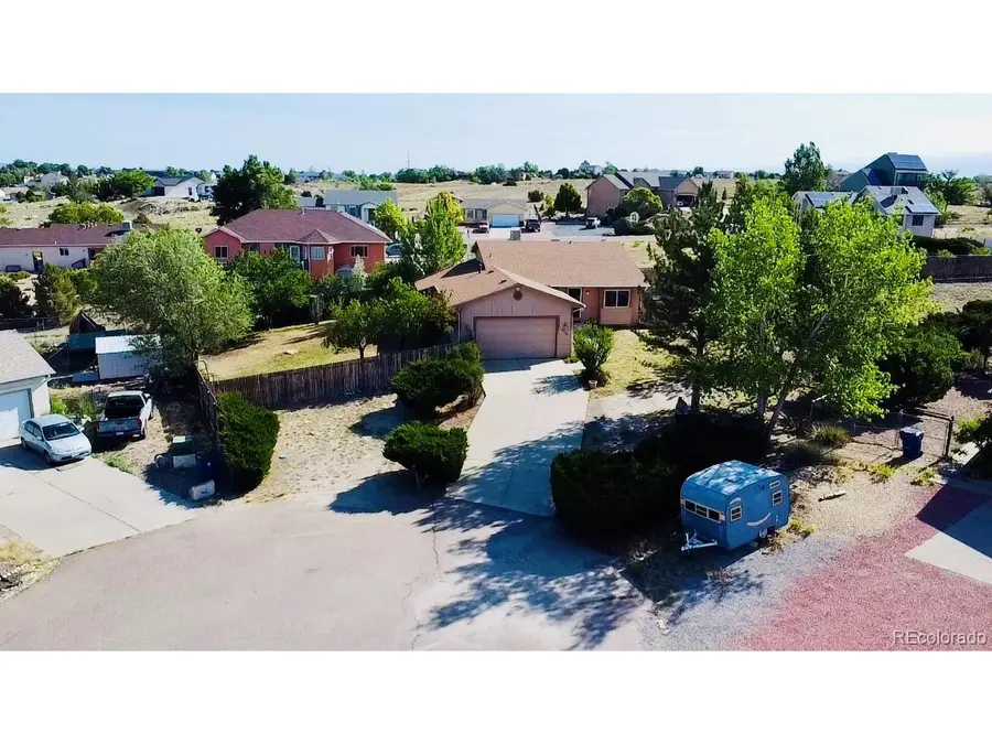 910 S Elgin Ct, Pueblo, CO 81007 - #3