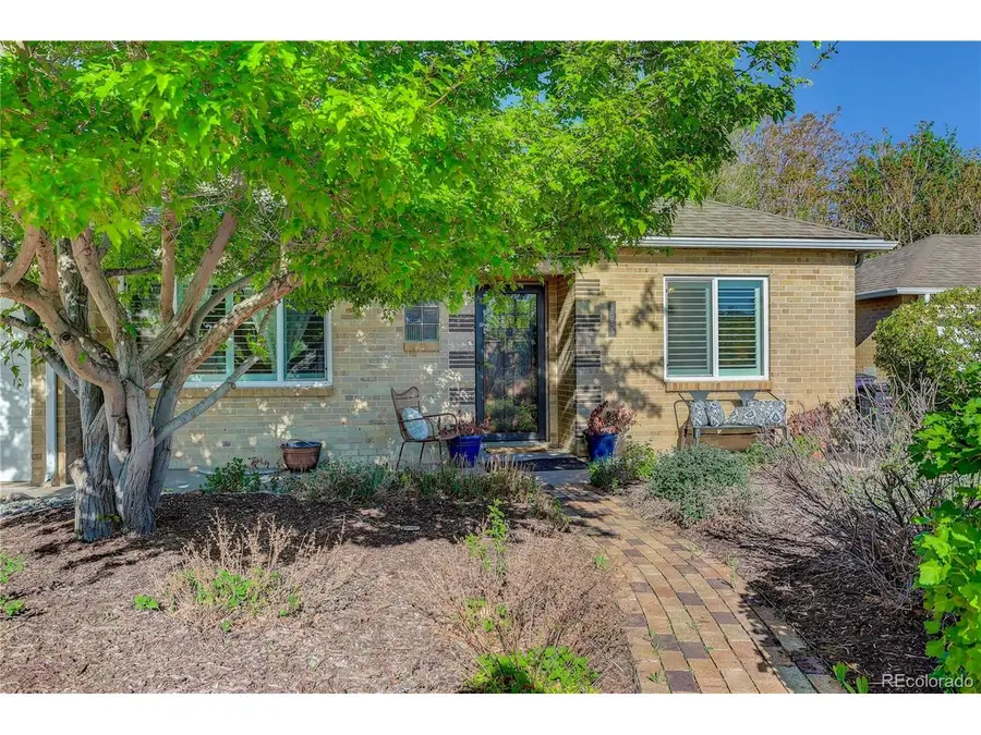 2555 Poplar St, Denver, CO 80207 - #2