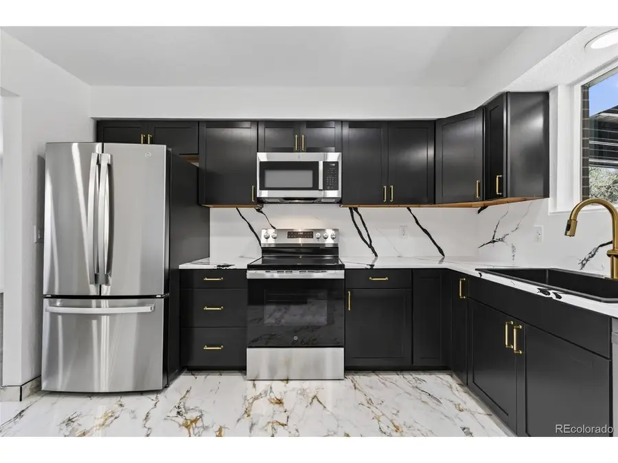 8596 Sheridan Ct, Arvada, CO 80003 - #2
