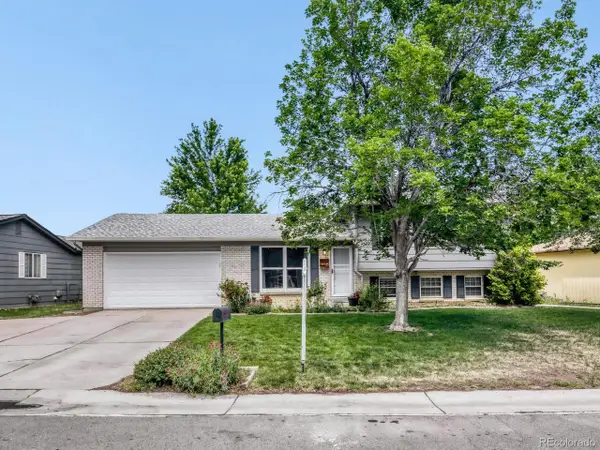 9559 W Eureka Pl, Lakewood, CO 80227