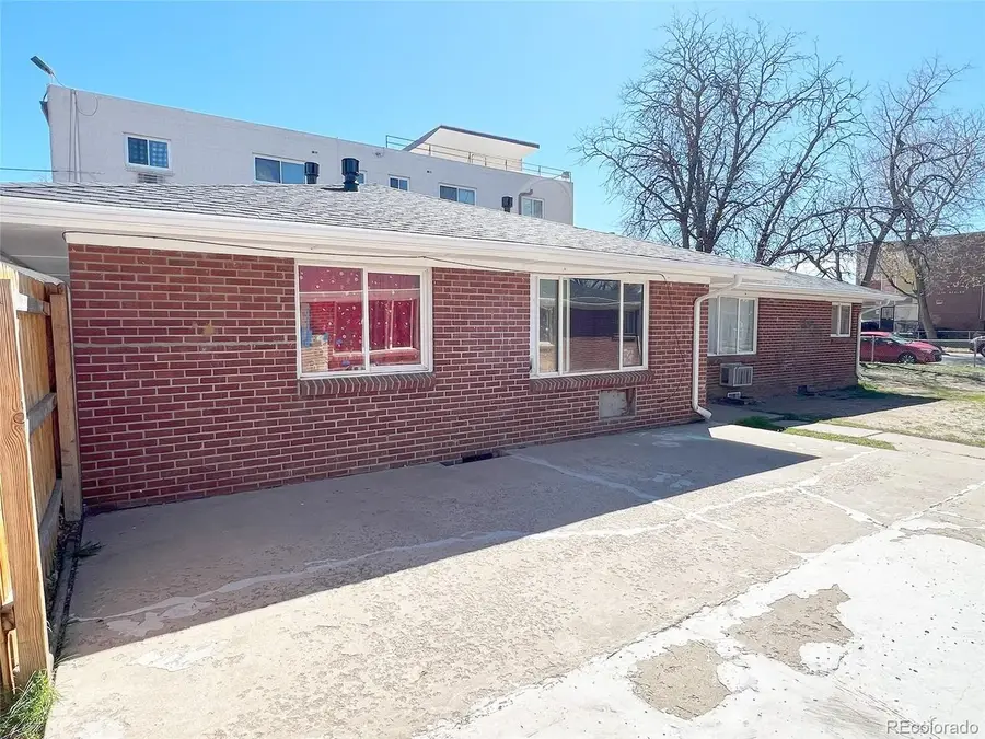 1646 Beeler St, Aurora, CO 80010 - #3