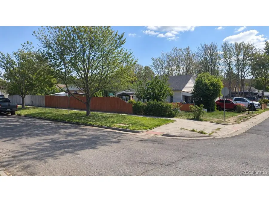 272 King St, Denver, CO 80219 - #2