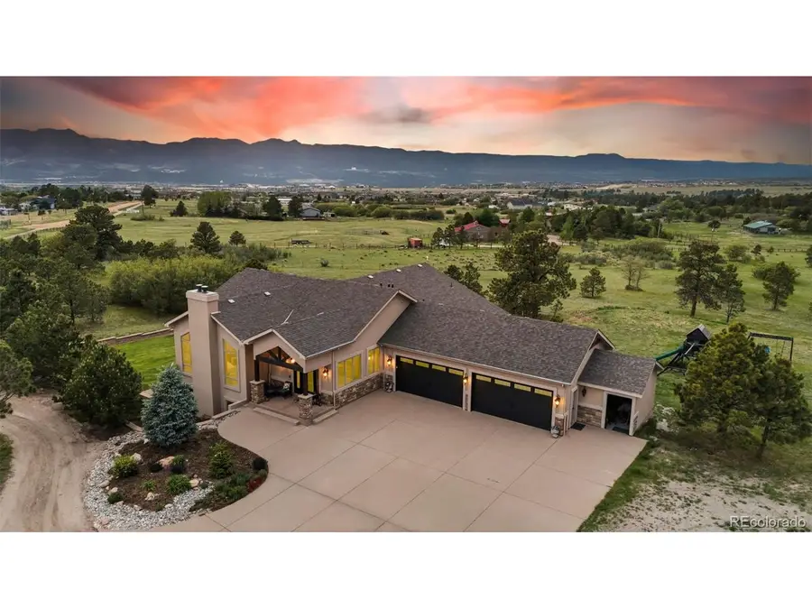 4330 Ridgeway Ln, Colorado Springs, CO 80908 - #2
