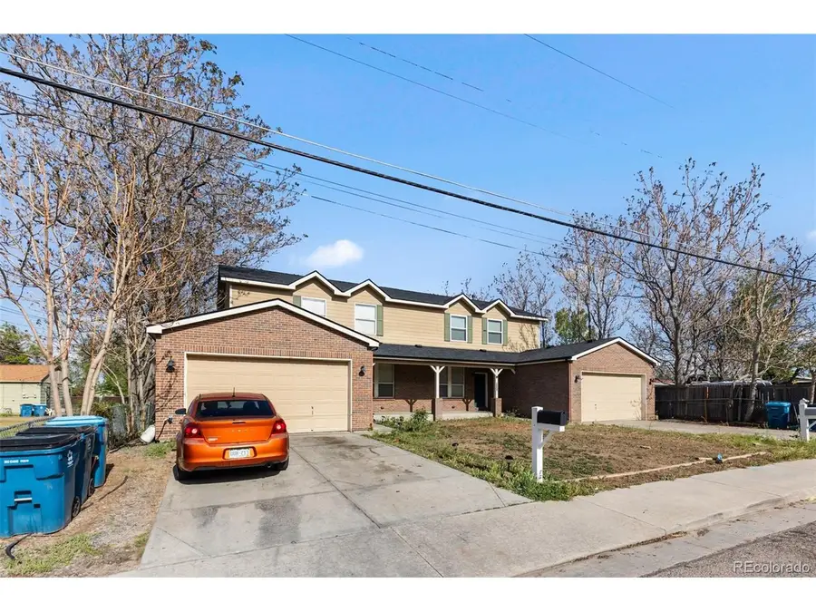 6950 Newport St, Commerce City, CO 80022 - #3
