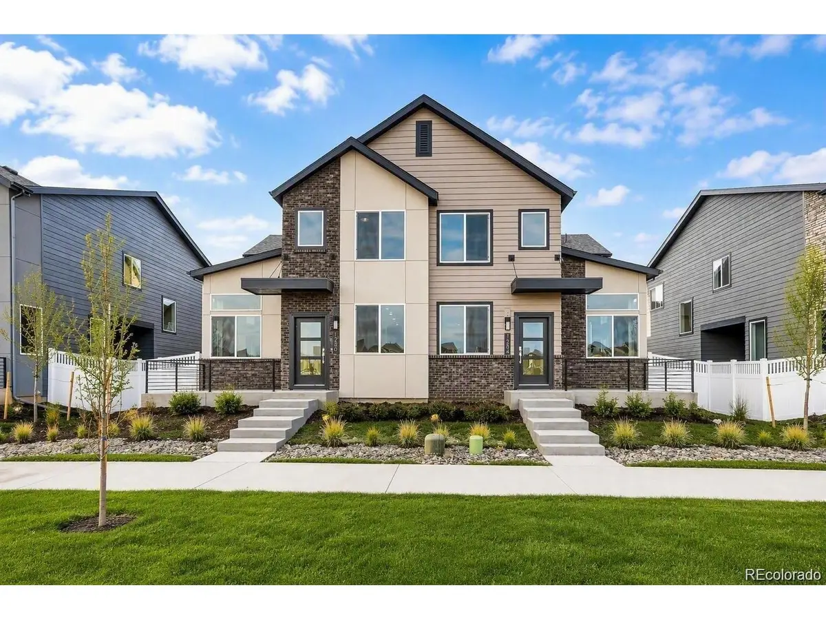 1232 S Algonquian St, Aurora, CO 80018 - #1