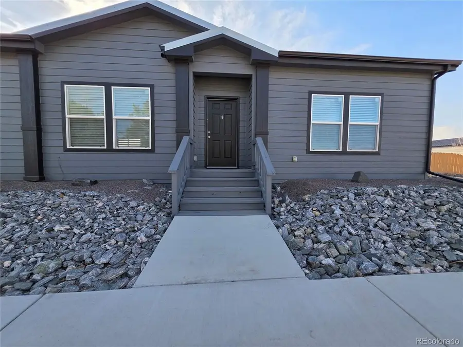 341 Lilac Cir, Lochbuie, CO 80603 - #2