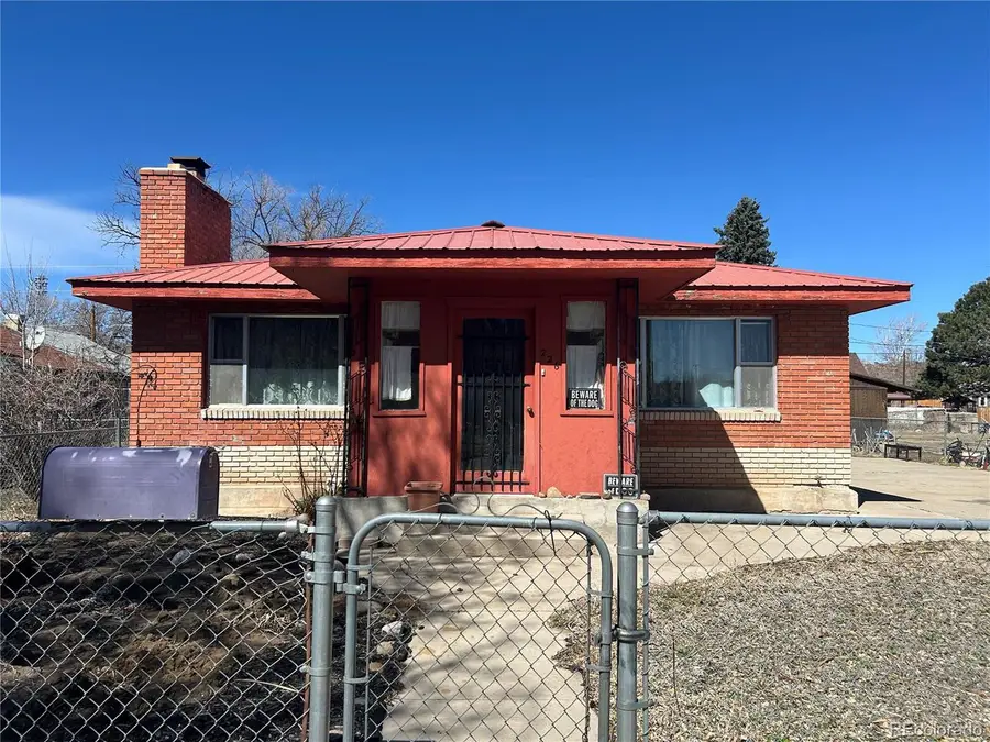226 E 7th St, Walsenburg, CO 81089 - #3