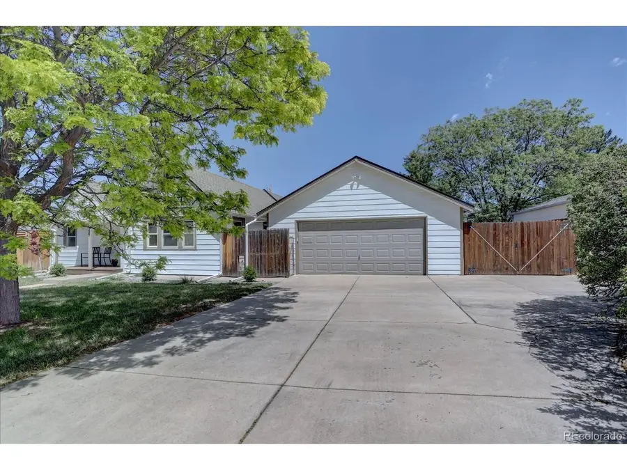 488 S Parfet St, Lakewood, CO 80226 - #2