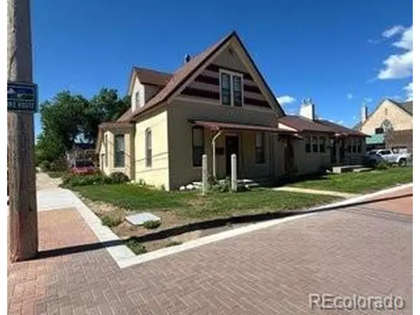 446 E 4th St, Loveland, CO 80537