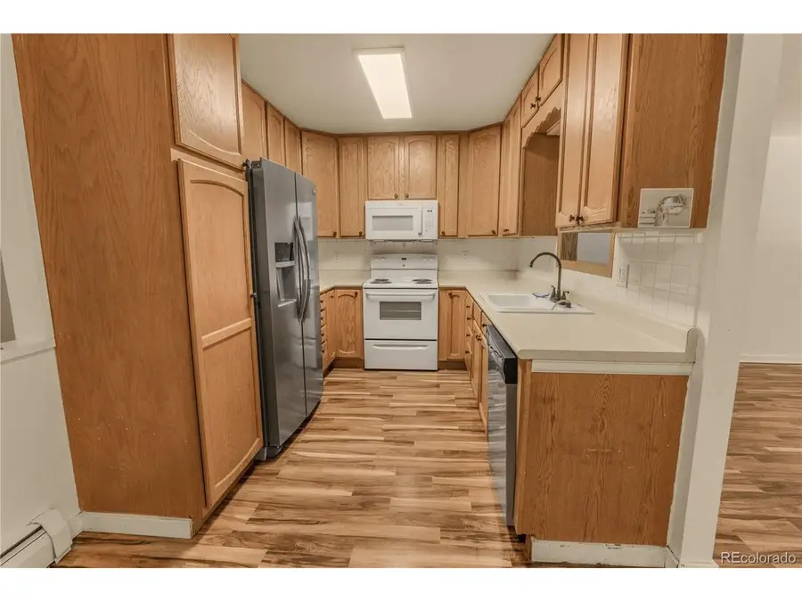 1619 S Brentwood St, Lakewood, CO 80232 - #3