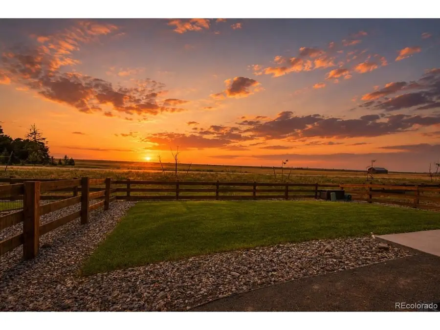 211 Fox St, Bennett, CO 80102 - #3