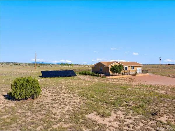 1689 N Calle Rosa Pl, Pueblo West, CO 81007