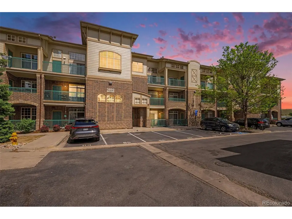 3890 S Dayton St #103, Aurora, CO 80014 - #1
